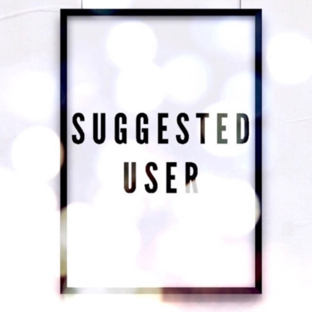 WORTH NEW YORK • Classic Black Blazer with Silver Button Detail - Picture 5 of 16